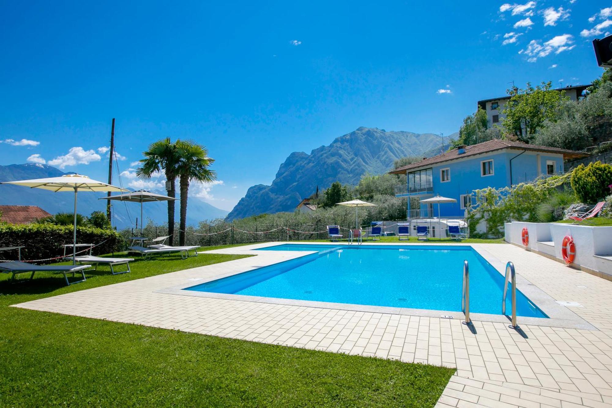 Residence Christina Due Laghi - Happy Rentals Tenno Εξωτερικό φωτογραφία