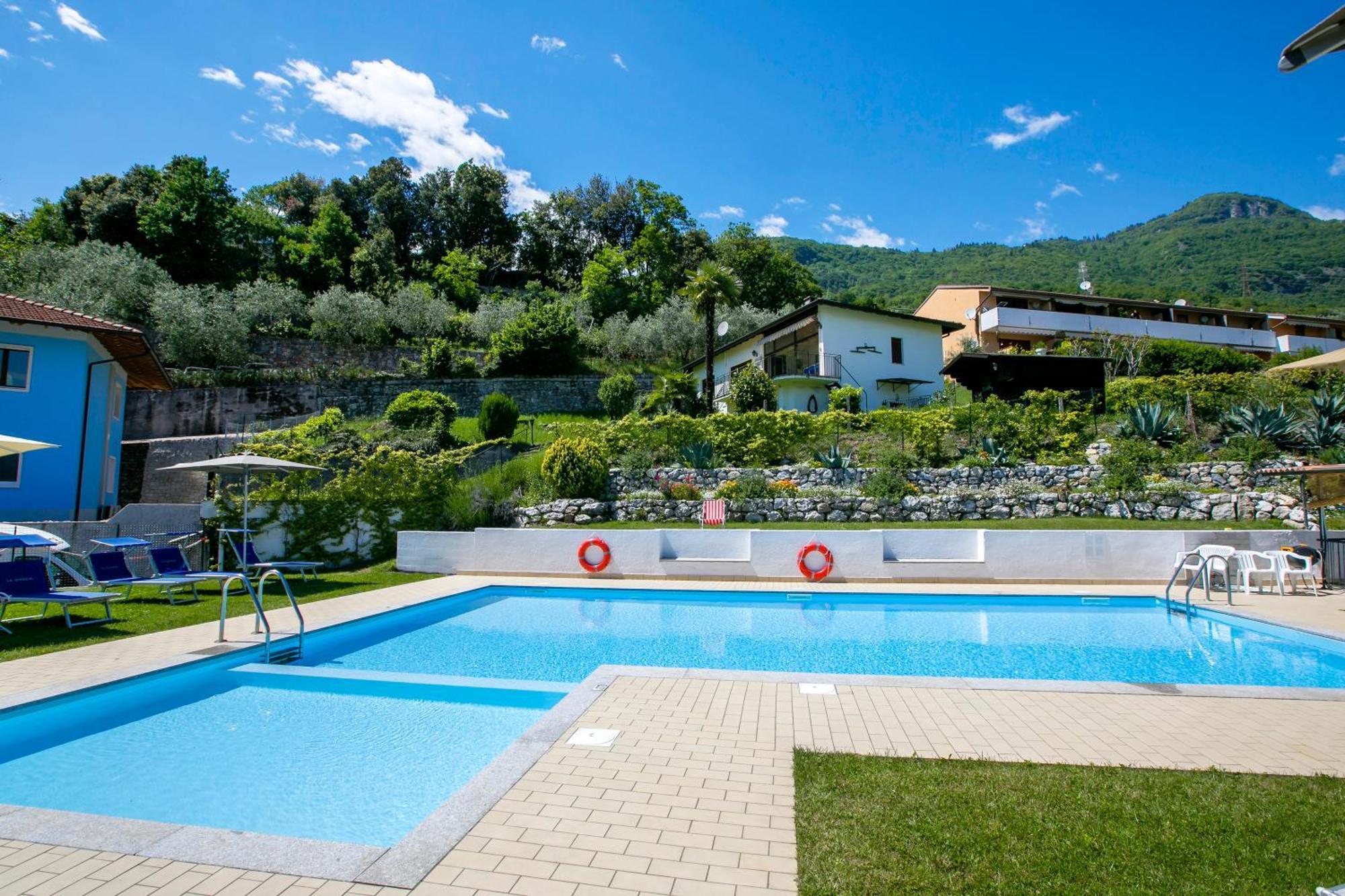Residence Christina Due Laghi - Happy Rentals Tenno Εξωτερικό φωτογραφία